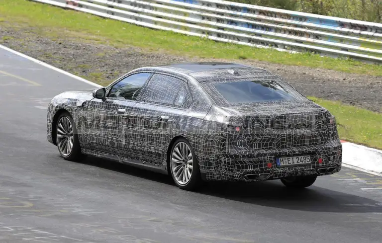 BMW Serie 7 2022 - Foto spia 20-05-2021 - 12