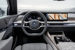 BMW Serie 7 2023 - Foto