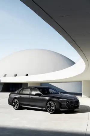 BMW Serie 7 2023 - Foto - 132