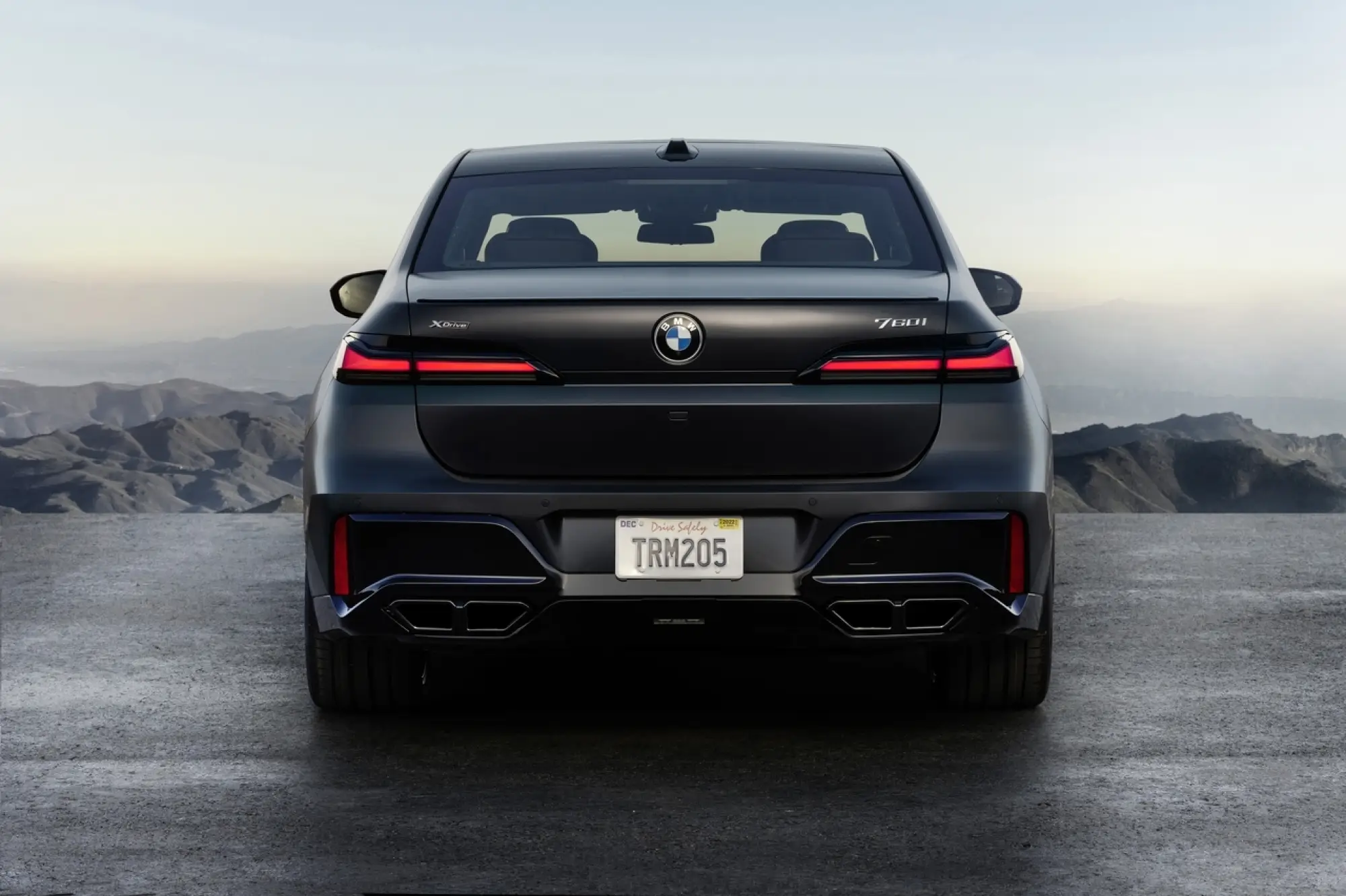 BMW Serie 7 2023 - Foto - 120