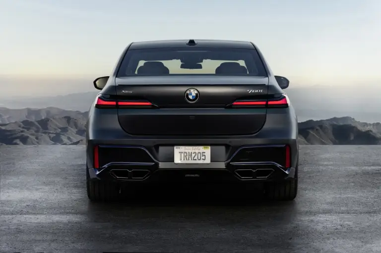 BMW Serie 7 2023 - Foto - 120