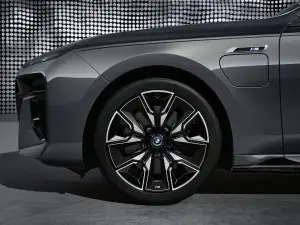 BMW Serie 7 2023 - Foto - 161