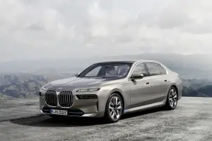 BMW Serie 7 2023 - Foto