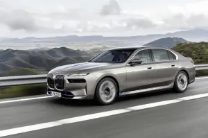 BMW Serie 7 2023 - Foto - 59