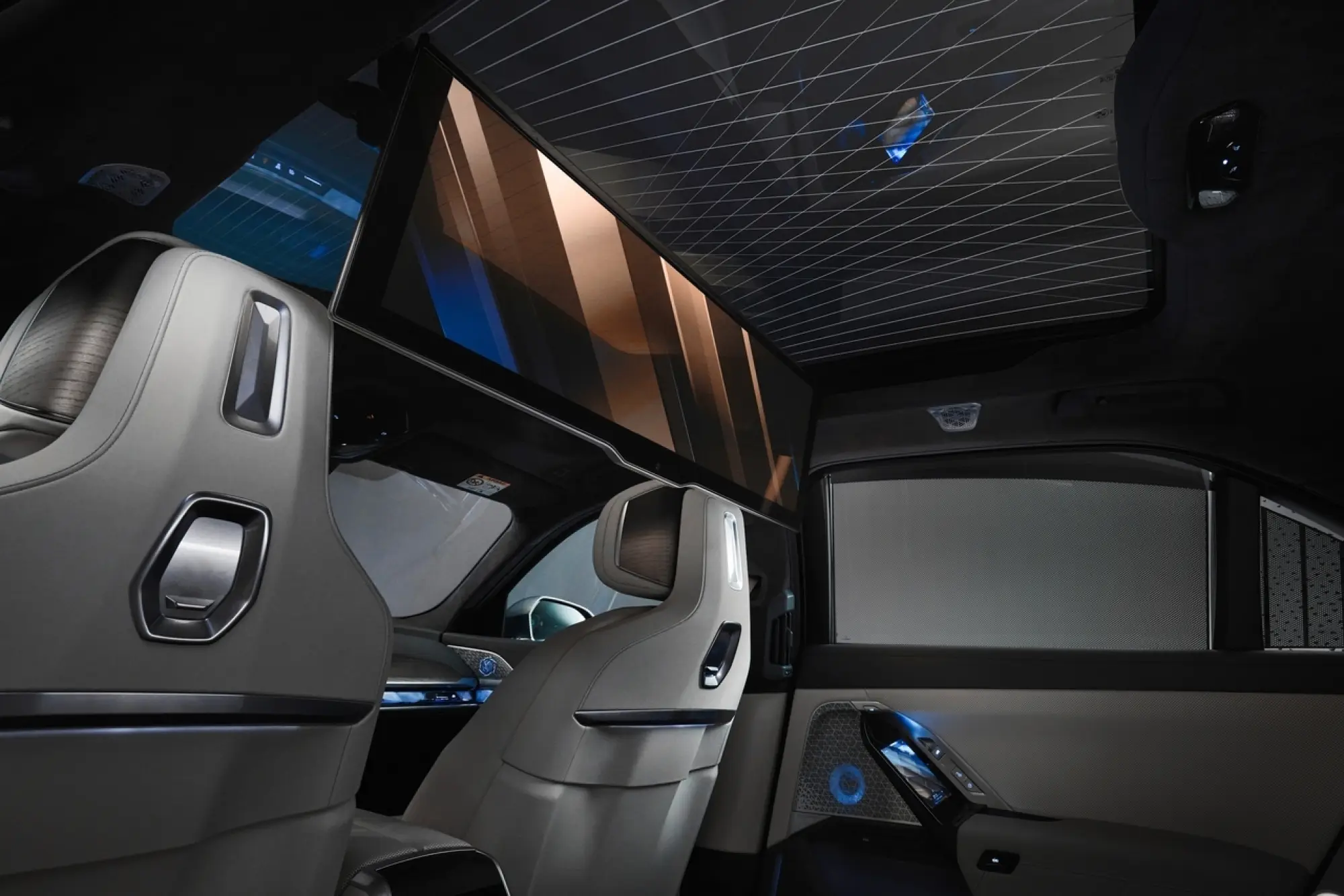 BMW Serie 7 2023 - Foto - 83