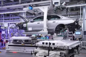 BMW Serie 7 2023 - Produzione Dingolfing