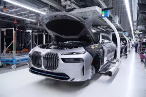 BMW Serie 7 2023 - Produzione Dingolfing