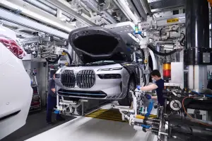 BMW Serie 7 2023 - Produzione Dingolfing