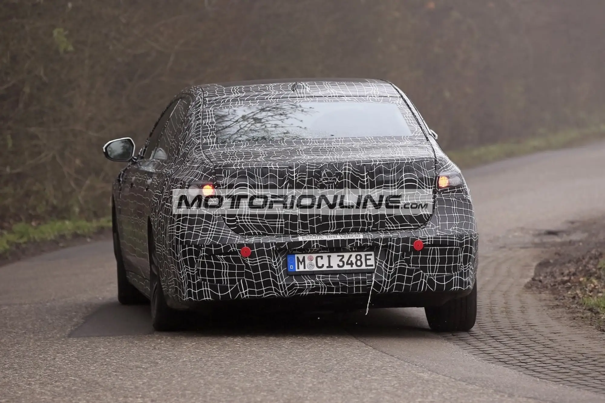 BMW Serie 7 e i7 - Foto spia 17-2-2021 - 1