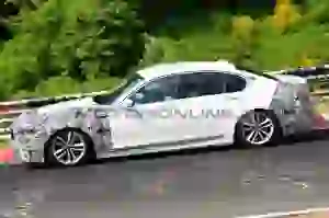 BMW Serie 7 facelift - Foto spia 15-5-2018