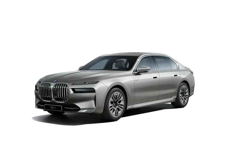 BMW Serie 7 First Edition 2023 - Foto - 4