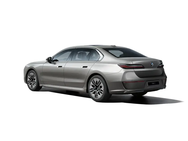 BMW Serie 7 First Edition 2023 - Foto - 2