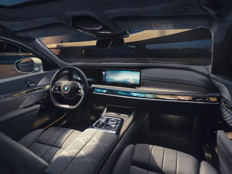 BMW Serie 7 First Edition 2023 - Foto - 3