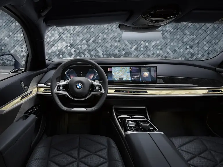 BMW Serie 7 First Edition 2023 - Foto - 10