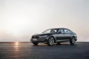 BMW Serie 7 MY 2016 - 50