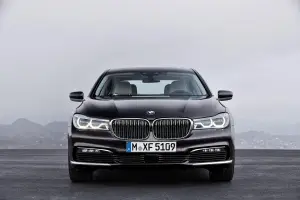 BMW Serie 7 MY 2016 - 7