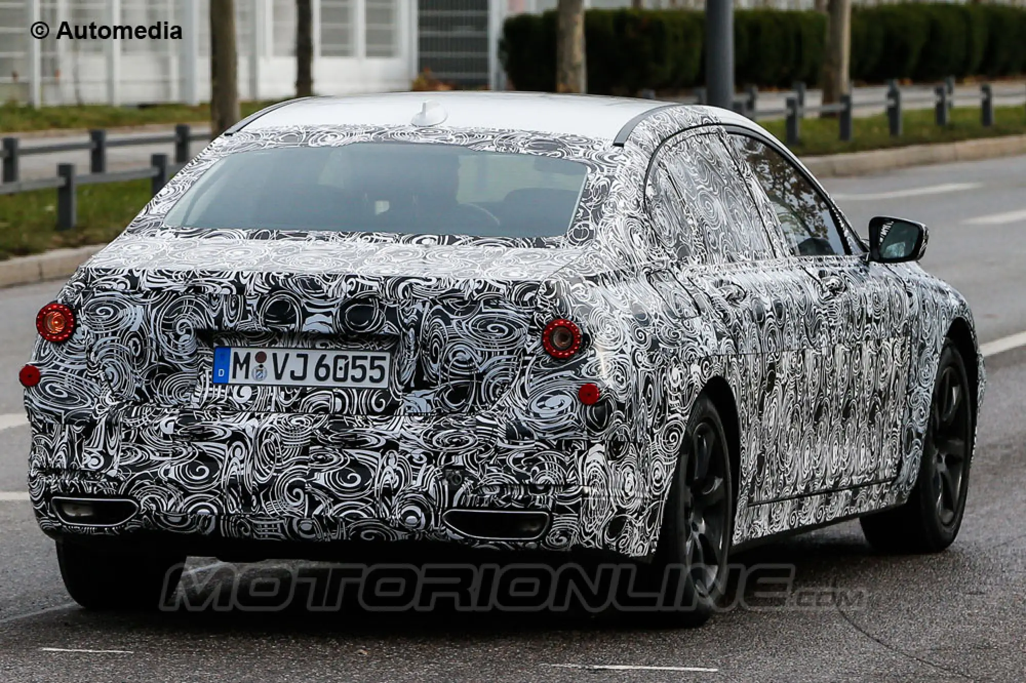 BMW Serie 7 MY 2016 - Foto spia 14-12-2013 - 6