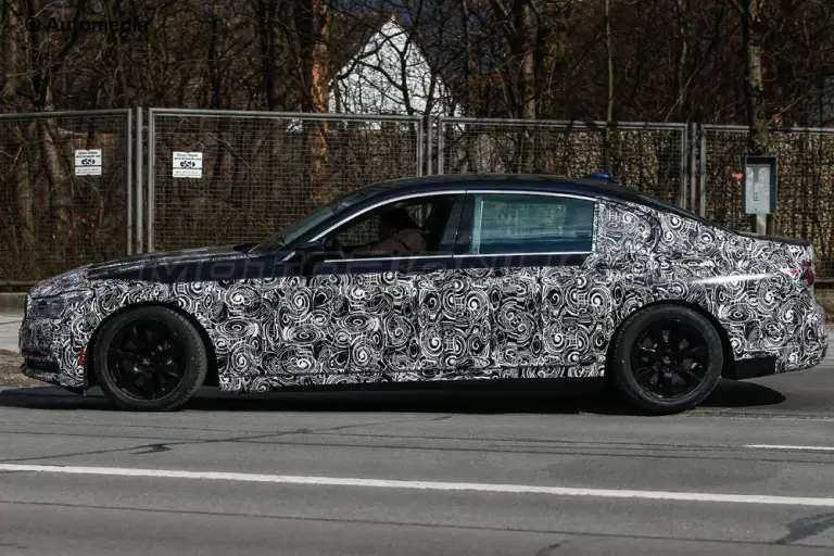 BMW Serie 7 MY 2016 - Foto spia 27-03-2015 - 6