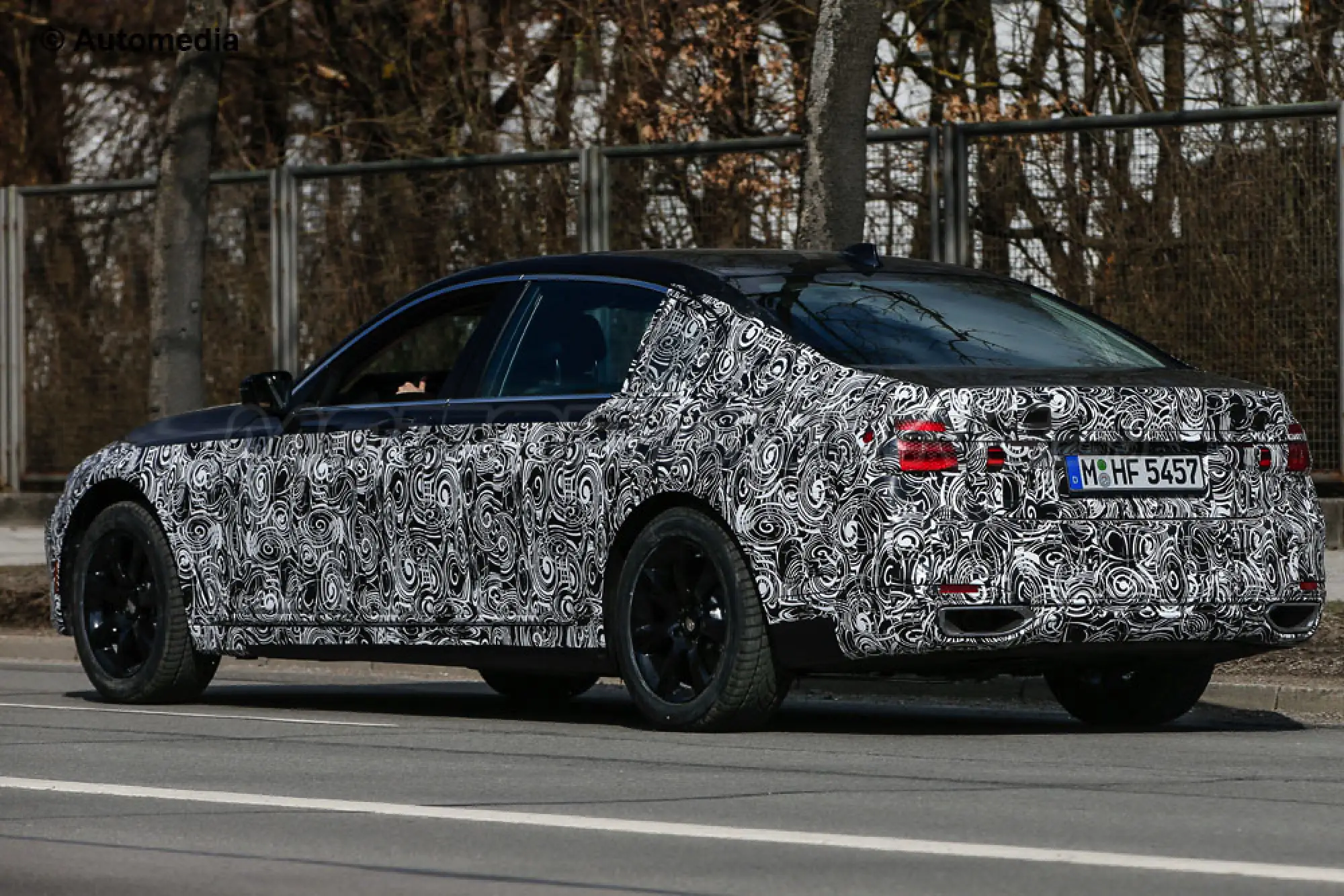 BMW Serie 7 MY 2016 - Foto spia 27-03-2015 - 9