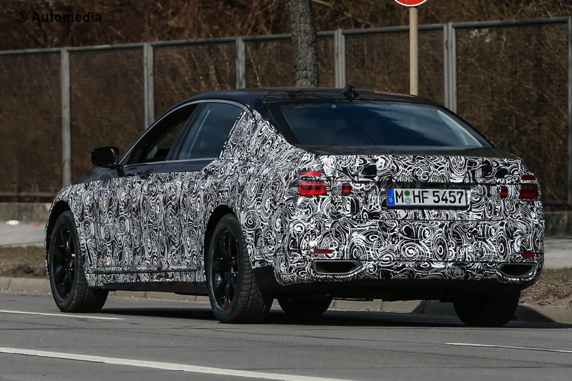 BMW Serie 7 MY 2016 - Foto spia 27-03-2015 - 10