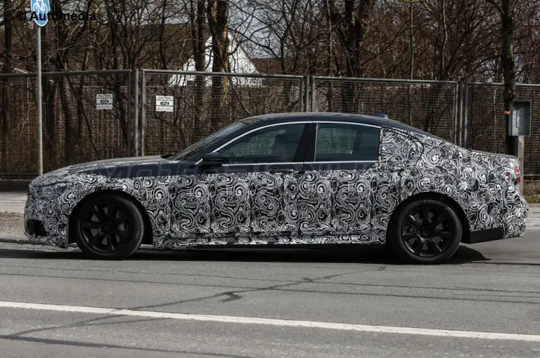 BMW Serie 7 MY 2016 - Foto spia 27-03-2015 - 15