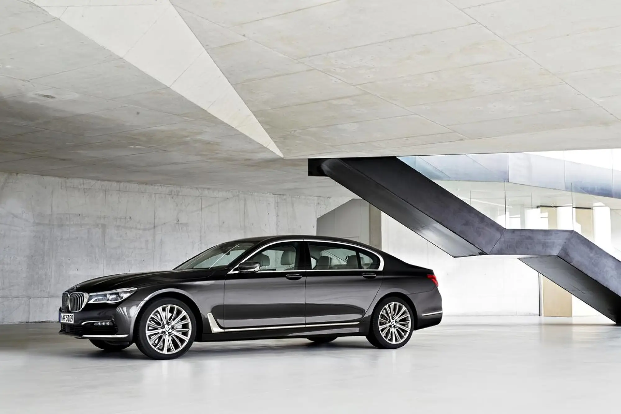 BMW Serie 7 MY 2016 - Nuove foto ufficiali - 23