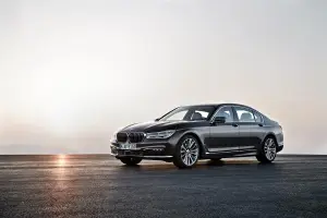 BMW Serie 7 MY 2016 - Nuove foto ufficiali - 12