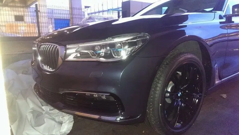 BMW Serie 7 nuove foto  - 1