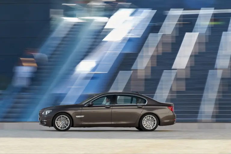 BMW Serie 7 restyling 2012 - 22