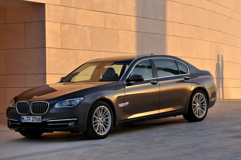 BMW Serie 7 restyling 2012 - 25