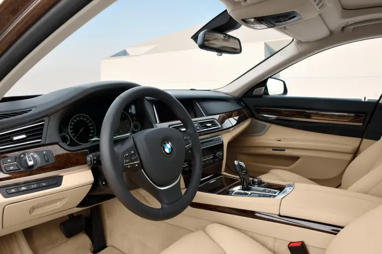 BMW Serie 7 restyling 2012 - 72