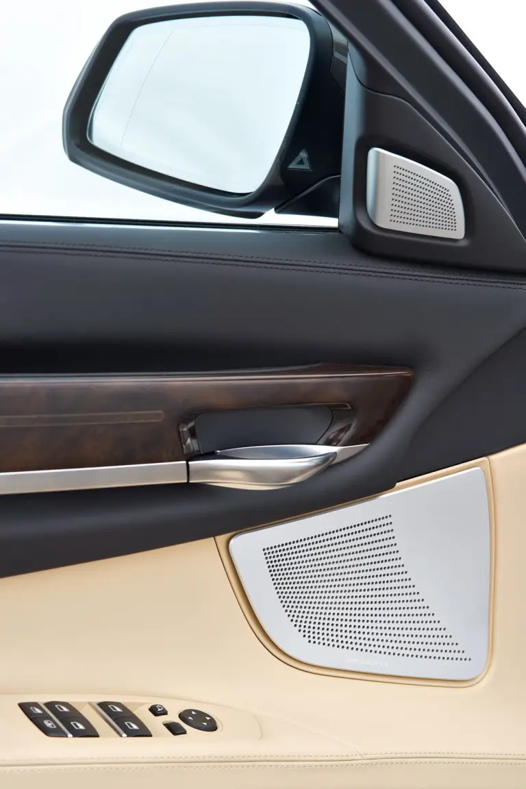 BMW Serie 7 restyling 2012 - 80