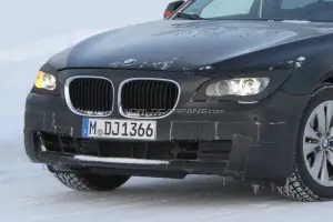 BMW Serie 7 restyling 2013 foto spia gennaio 2012