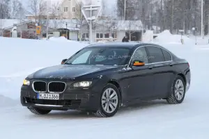 BMW Serie 7 restyling 2013 foto spia gennaio 2012