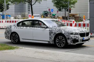 BMW Serie 7 restyling foto spia 27 giugno 2018