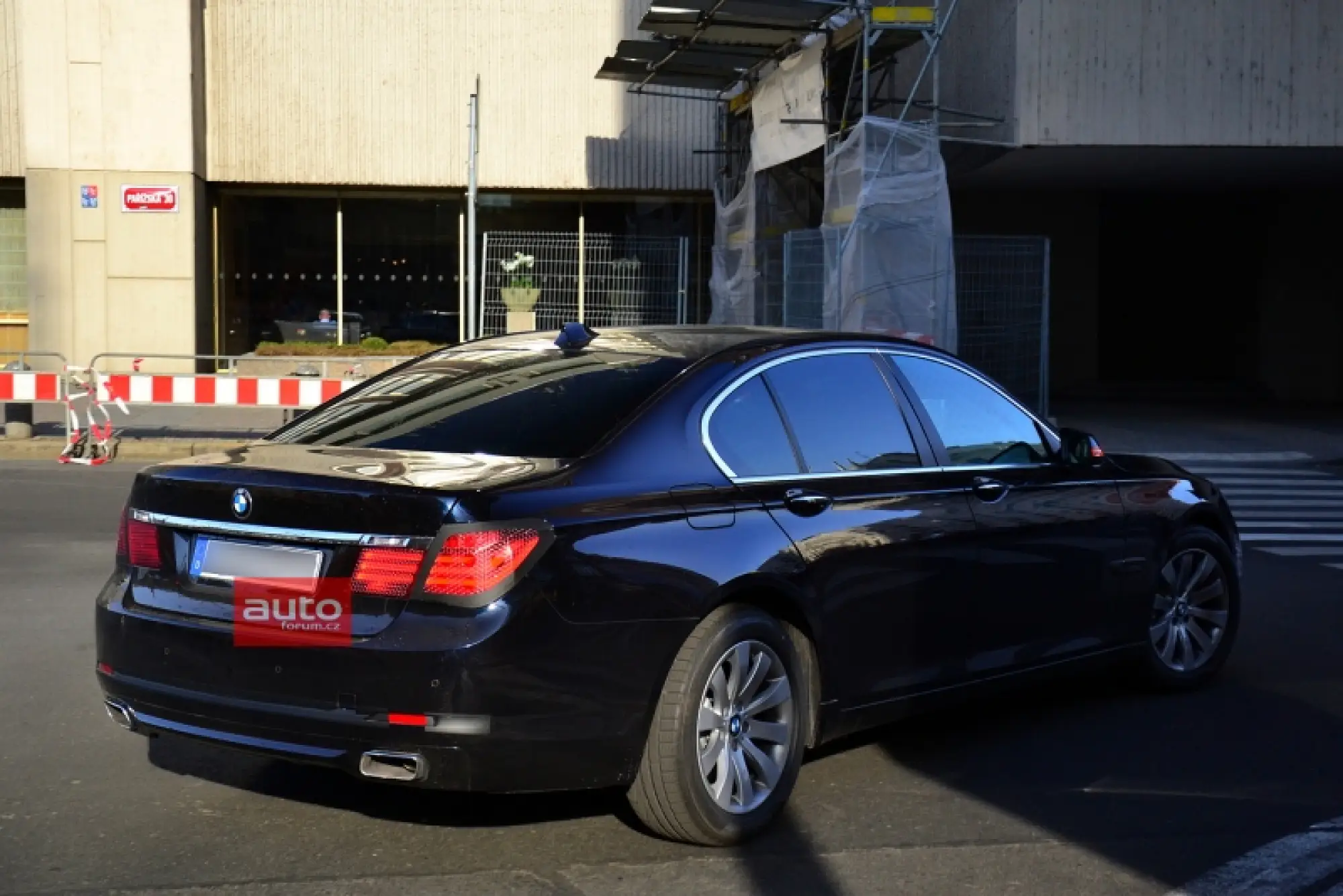 BMW Serie 7 restyling foto spia aprile 2012 - 19