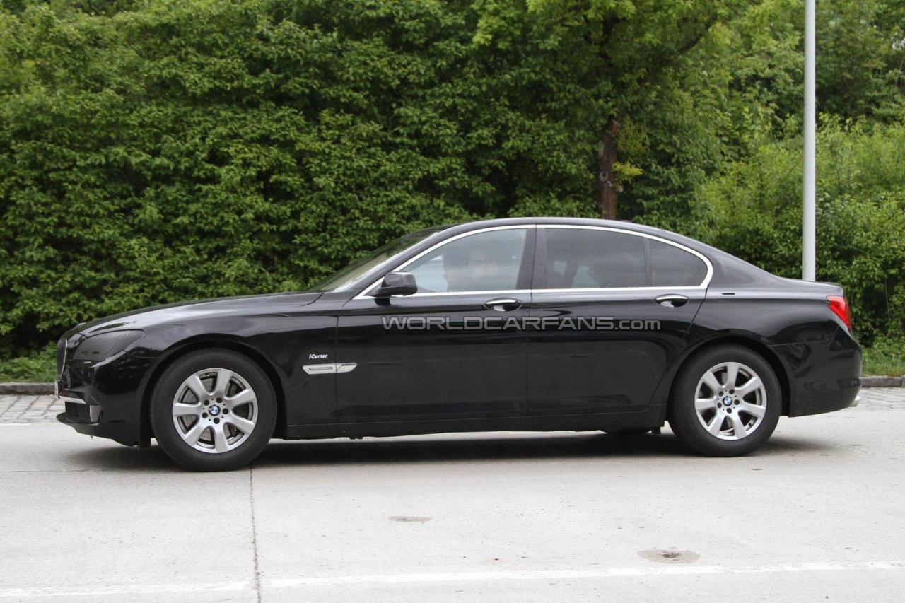 BMW Serie 7 restyling foto spia