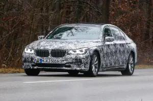 BMW Serie 7 Spy Shot - 7