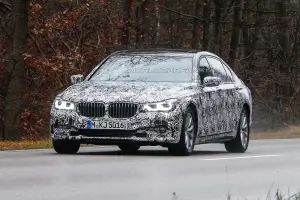 BMW Serie 7 Spy Shot - 17