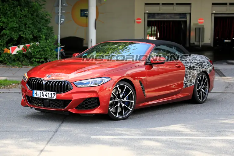 BMW Serie 8 Cabrio foto spia 20 settembre 2018 - 1