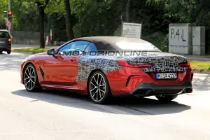 BMW Serie 8 Cabrio foto spia 20 settembre 2018 - 9