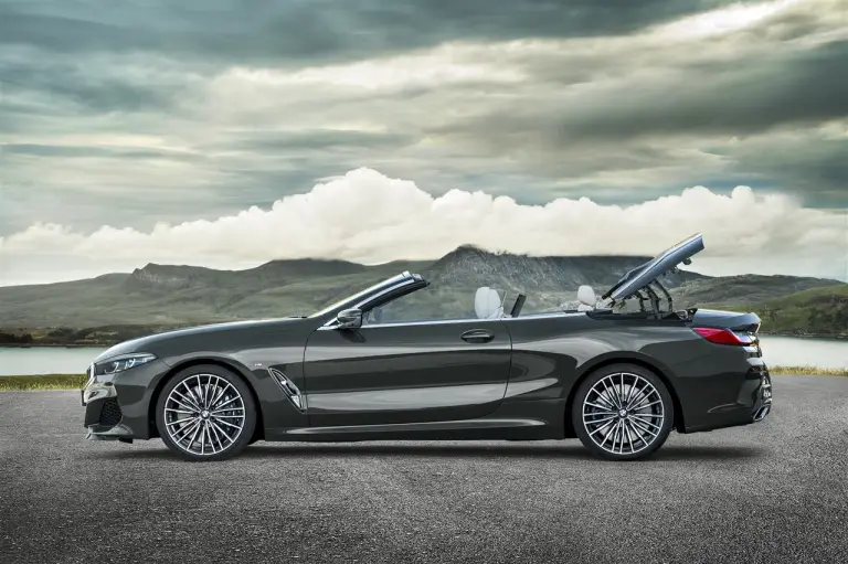 BMW Serie 8 Cabrio - Foto ufficiali - 24