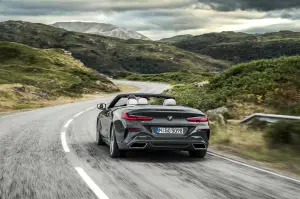 BMW Serie 8 Cabrio - Foto ufficiali - 9