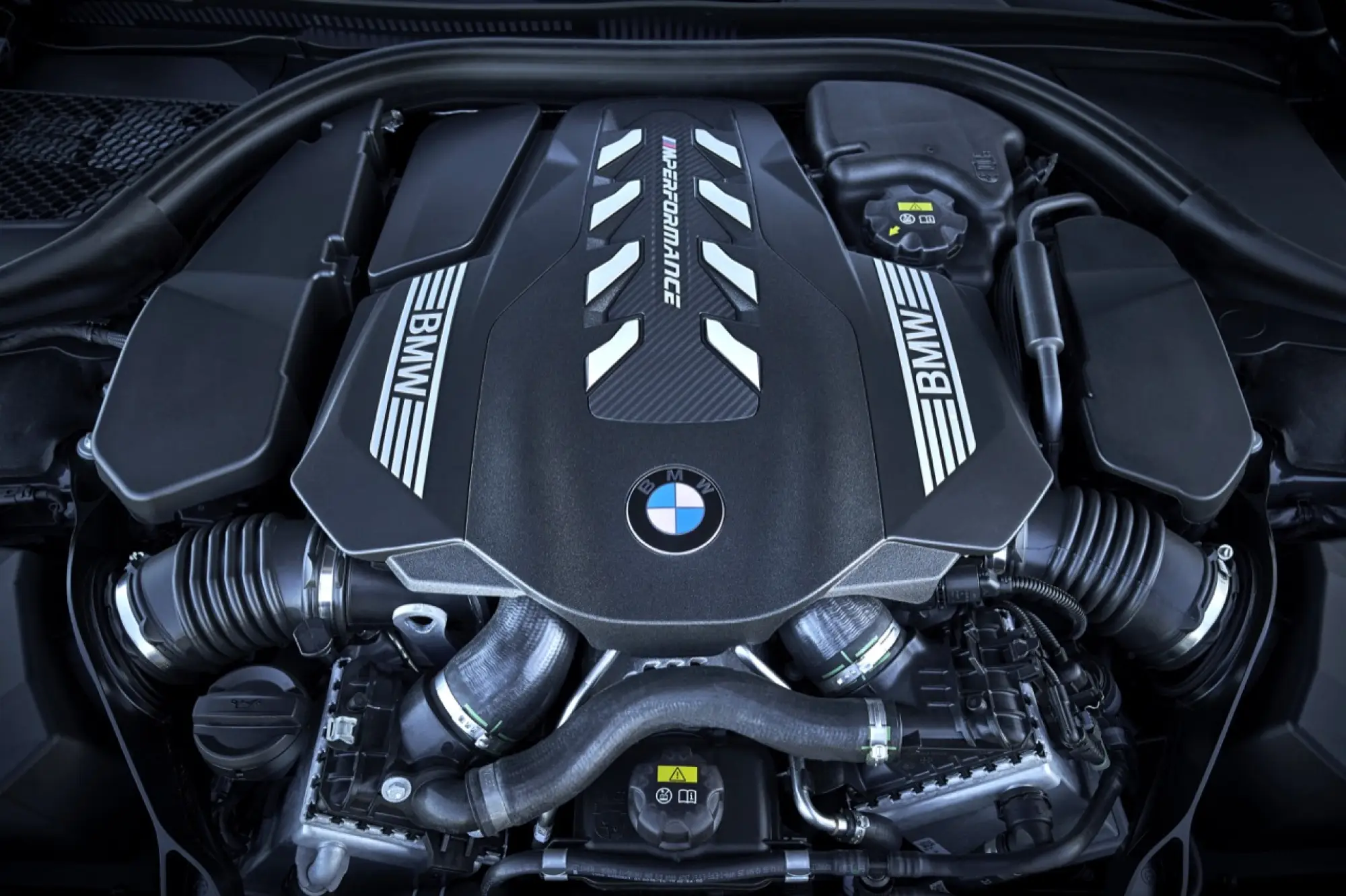 BMW Serie 8 Cabrio - nuove foto - 50