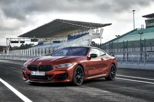 BMW Serie 8 Coupe - Foto ufficiali - 16