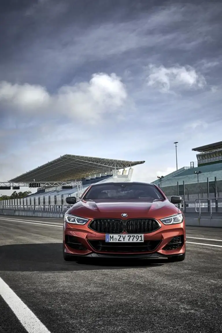 BMW Serie 8 Coupe - Foto ufficiali - 4