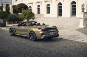 BMW Serie 8 ed M8 2023 - Foto - 16