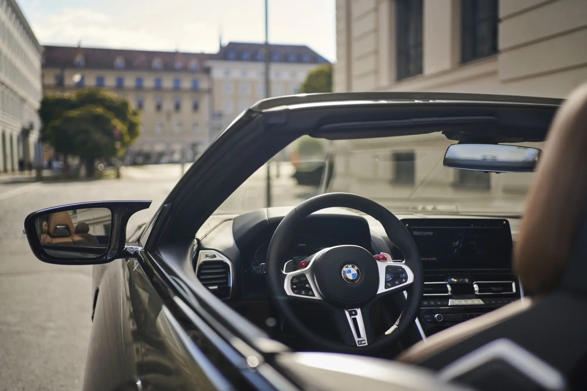 BMW Serie 8 ed M8 2023 - Foto - 1