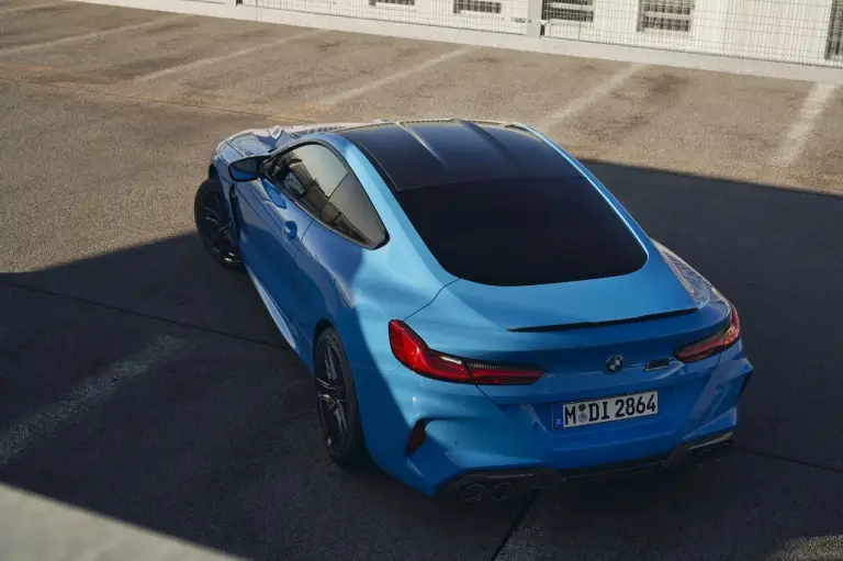 BMW Serie 8 ed M8 2023 - Foto - 63