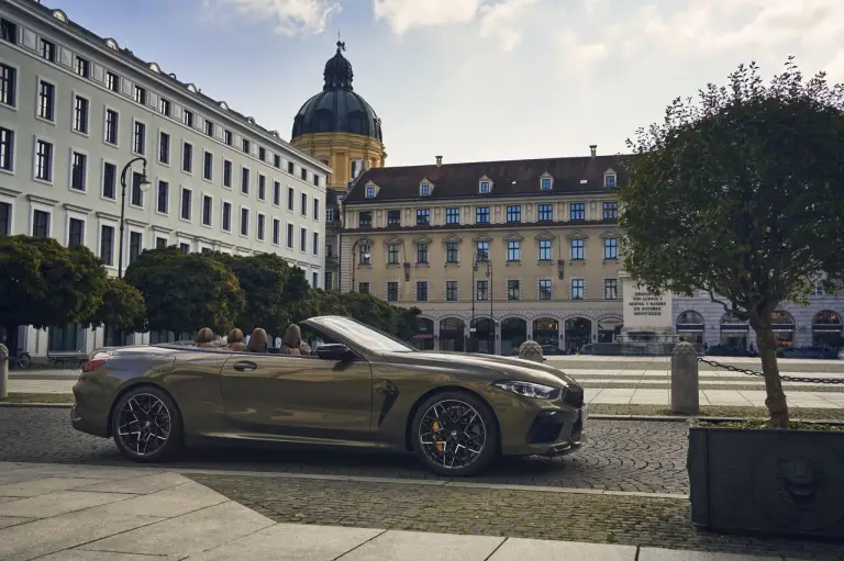 BMW Serie 8 ed M8 2023 - Foto - 6